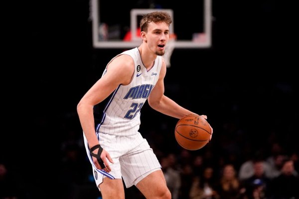 Überragte beim Orlando-Sieg gegen Toronto: Franz Wagner. - © Julia Nikhinson/AP/dpa