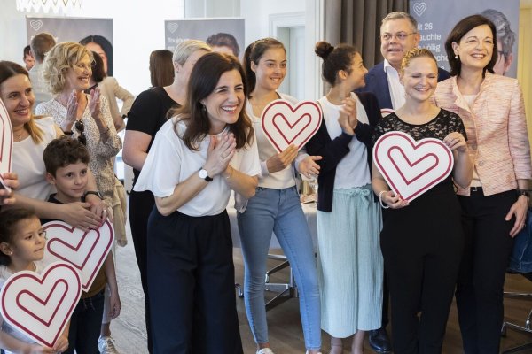 - © Peter Klaunzer/KEYSTONE/dpa