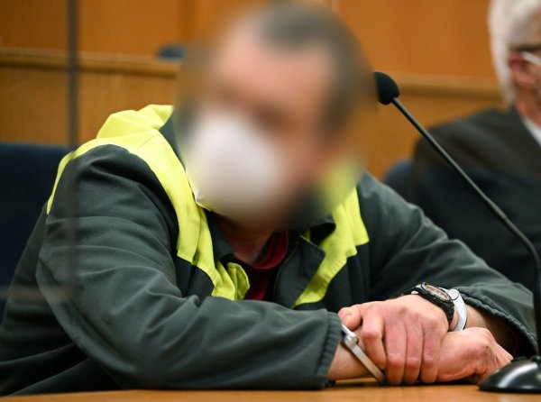 - © Arne Dedert/dpa POOL/dpa