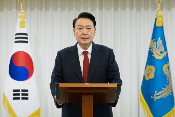Die Staatsanwaltschaft hat Yoon für eine Befragung vorgeladen. - © Uncredited/South Korean President Office via Yonhap/AP/dpa