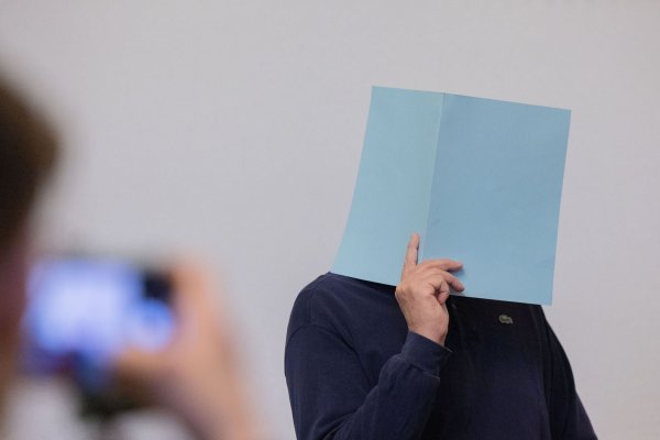 Im Prozess ist auch der Einsatzleiter freigesprochen worden. Dagegen hat die Staatsanwaltschaft nun Rechtsmittel eingelegt. (Archivbild) - © Rolf Vennenbernd/dpa