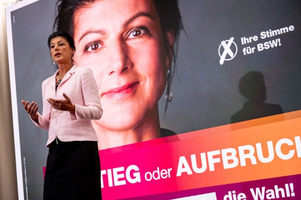 Sahra Wagenknecht ist das Gesicht ihrer jungen Partei BSW - vor allem im Wahlkampf (Archivbild). - © Fabian Sommer/dpa