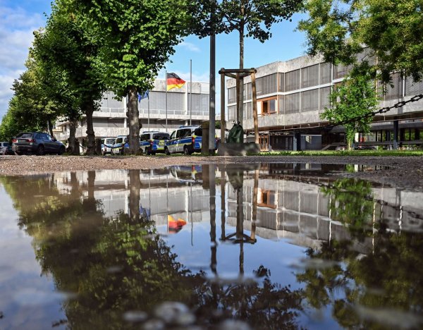 Kritiker sehen die Reform des Klimaschutzgesetzes als Aufweichung - Umweltverbände schalten nun das Bundesverfassungsgericht ein. (Archivbild) - © Uli Deck/dpa