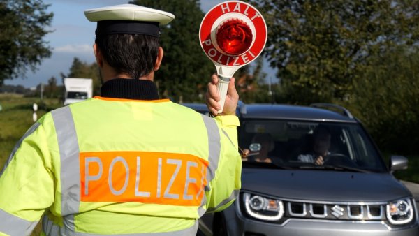 Grenzkontrollen sind nicht flächendeckend. - © Jörn Hüneke/dpa