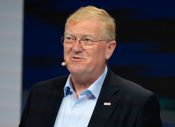 Der Vertrag von Bosch-Chef Stefan Hartung wurde verlängert. (Foto-Archiv) - © Sven Hoppe/dpa