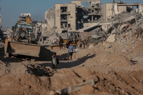 Zerstörte Gebäude südlich der Stadt Gaza. (Archivbild) - © Omar Ashtawy/APA Images via ZUMA Press Wire/dpa
