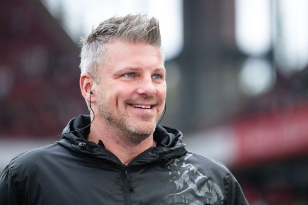 Lukas Kwasniok schwärmt von den Bayern und Trainer Vincent Kompany. (Archivbild) - © Marius Becker/dpa