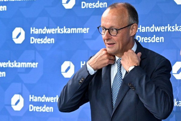 Merz hatte vor rund zwei Wochen mit einer Äußerung zur Migrationspolitik der Bundesregierung eine Debatte ausgelöst. - © Matthias Rietschel/Reuters/Pool/dpa