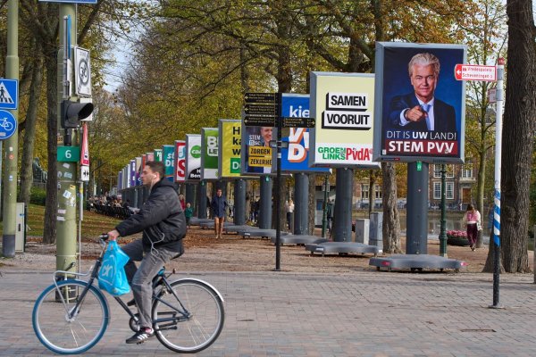 Die Niederlande wählen an diesem Mittwoch ein neues Parlament. (Archivbild) - © Peter Dejong/AP/dpa