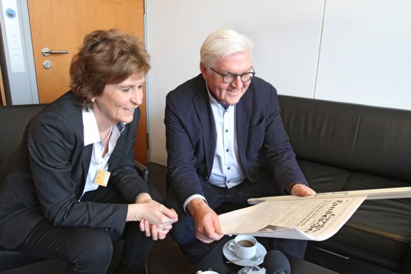 LZ-Redakteurin Silke Buhrmester im Gespräch mit Frank-Walther Steinmeier in Berlin. - © Vera Gerstendorf-Welle