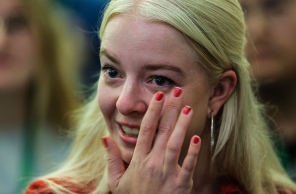 Zum Abschied flossen bei Jette Nietzard Tränen. - © Sebastian Willnow/dpa