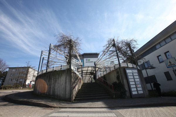 Im Fall des unter Totschlagsverdachts stehenden Oberarztes der Uniklinik Essen will nun auch das Klinikum Lippe als früherer Arbeitgeber dessen Arbeit überprüfen. - © Archivfoto: Vera Gerstendorf-Welle