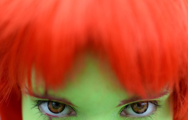 Karneval, Halloween, Cosplay-Convention: Bei diesen Events sind oft Spaß-Kontaktlinsen zu sehen. - © Hendrik Schmidt/dpa/dpa-tmn