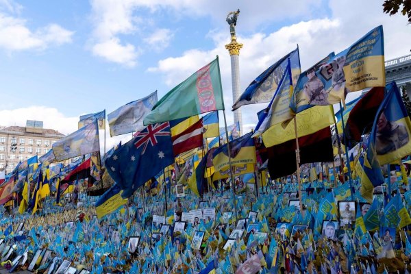 Die Ukraine trauert um die vielen Tausend Opfer des Krieges. - © Andreas Stroh/ZUMA Press Wire/dpa