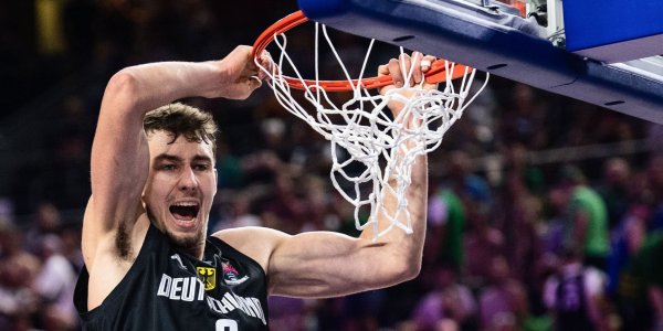 - © Marius Becker/dpa