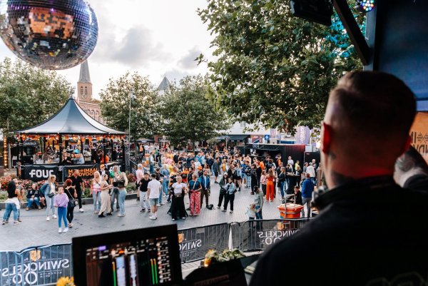 Kunst, Musik, Formel 1: Am 9. August beginnt das Zandvoort Racefestival. - © Fotostudio Zandvoort/dpa-tmn