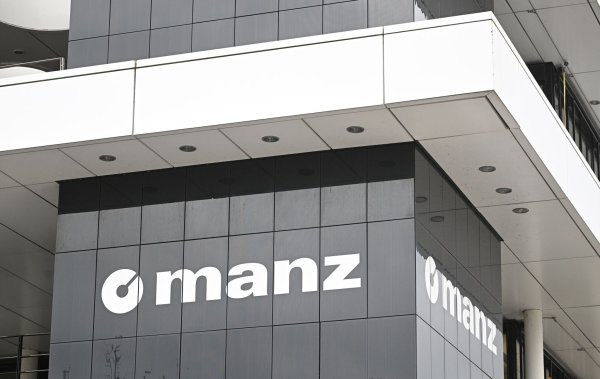 Maschinenbauer Manz: Antrag auf Insolvenzverfahren. (Archivbild) - © Bernd Weißbrod/dpa