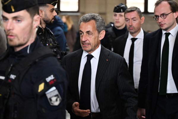 Der Gerichtsentscheid gegen Sarkozy ist nicht mehr anfechtbar (Archvibild). - © Bertrand Guay/AFP/dpa