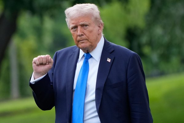 Wer könnte folgen, wenn sich US-Präsident Trump eines Tages zurückzieht? Der Republikaner hat mehrere Ideen. (Archivbild) - © Alex Brandon/AP/dpa