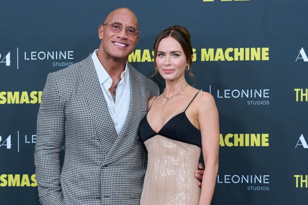 Dwayne Johnson und Emily Blunt mussten sich für den Dreh emotionalen Herausforderungen stellen. (Foto aktuell) - © Annette Riedl/dpa