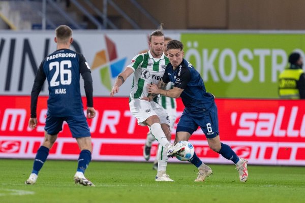 Paderborn hatte gegen Aufsteiger Münster viel Mühe. - © David Inderlied/dpa