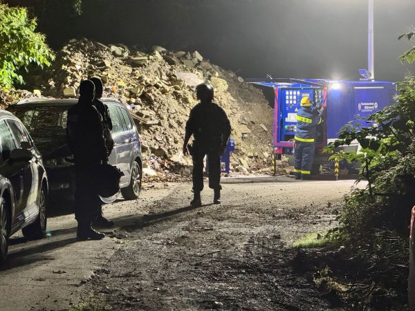 Nach der Entdeckung von zwei illegalen Zigarettenfabriken in NRW beginnt der Prozess gegen 19 Angeklagte - © Wolfram Lumpe/dpa