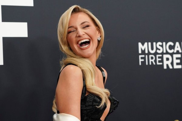 Kelsea Ballerini lobt Haley Lu Richardson für ihre Rolle in «The White Lotus». (Archivbild) - © Jordan Strauss/Invision/AP/dpa