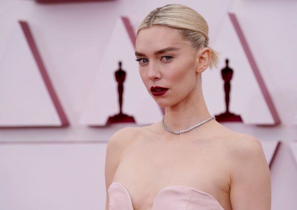 Vanessa Kirby - © Foto: Chris Pizzello/Pool AP/dpa