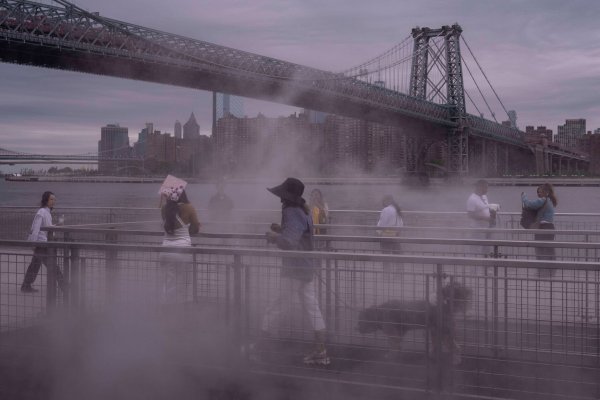 Treibhausgase gelten als Haupttreiber des menschengemachten Klimawandels. (Archivbild) - © Yuki Iwamura/AP/dpa
