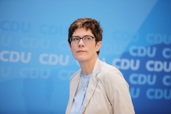 Ehemalige CDU-Vorsitzende Annegret Kramp-Karrenbauer. - © Michael Kappeler/dpa