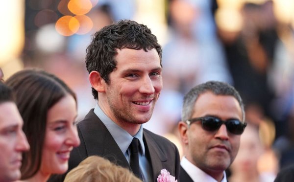 Josh O\\\'Connor vor der Premiere von «The Mastermind». - © Scott A Garfitt/Invision/AP/dpa
