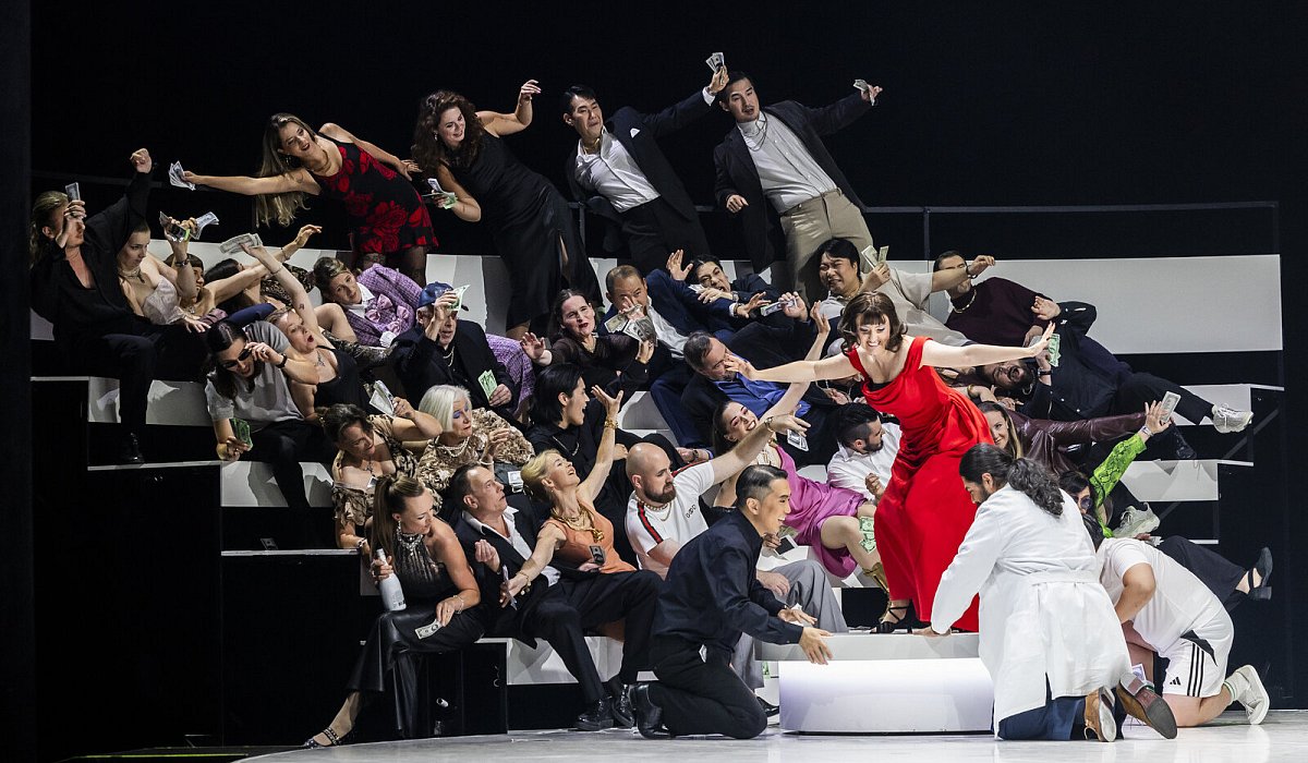 latraviata_fotojq_022_-_kopie - Landestheater Detmold / Jochen Quast