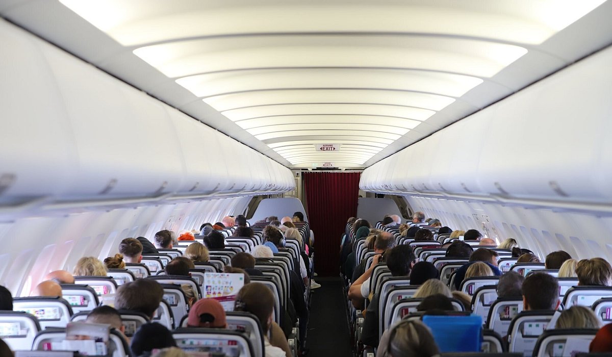 Die Kabine eines Flugzeugs - Sascha Thelen/dpa/dpa-tmn