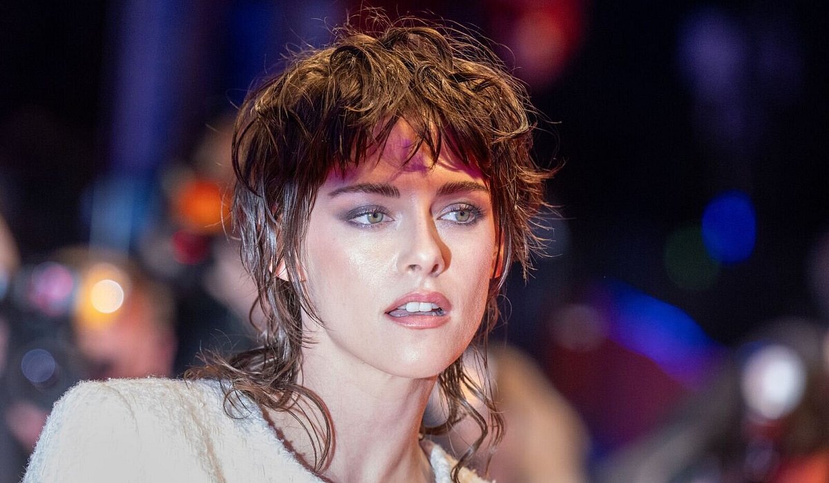 Kristen Stewart während der Berlinale 2024 auf dem roten Teppich - Monika Skolimowska/dpa/dpa-tmn