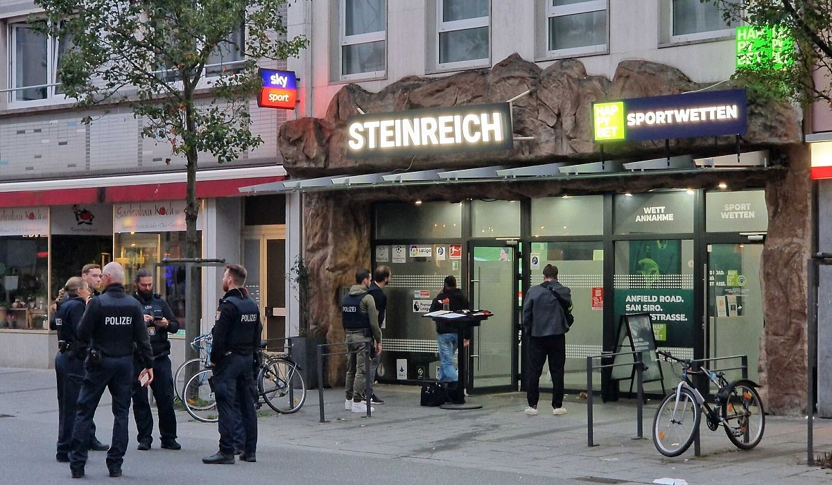 Schüsse auf Marktplatz in Gießen - Carolin Eckenfels/dpa