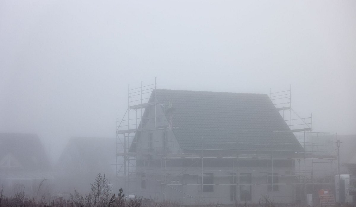 Baustelle im Nebel - Jan Woitas/dpa/dpa-tmn