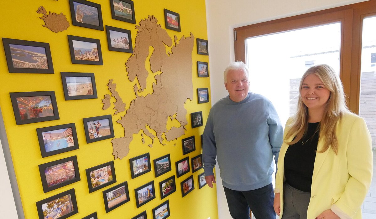 p1410157 - 1 - Jost Wolf