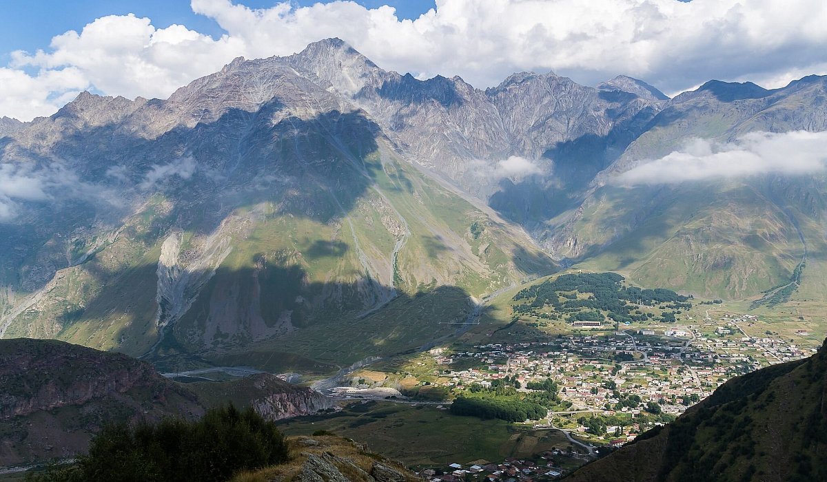 Bergdorf Stepanzminda im Gro&szlig;en Kaukasus - Philipp Laage/dpa-tmn