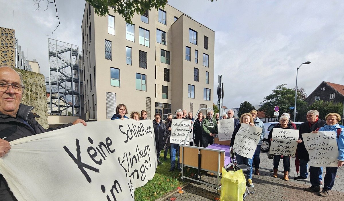 Mahnwache - 1 - Janet König (Archivbild)