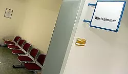 Erfahrungen aus

dem Wartezimmer - &copy; OWL