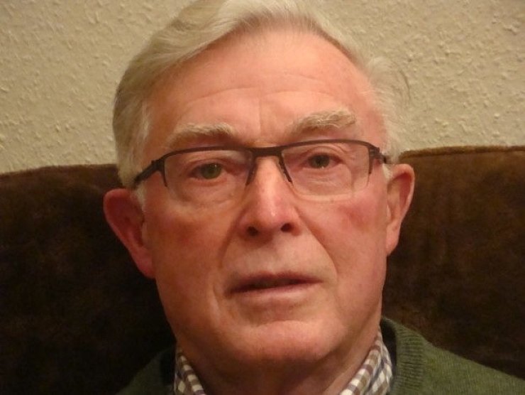 Der Sohn: Wilhelm Engelke (78) liebt auch das Plattdeutsche. - © Wilhelm Engelke