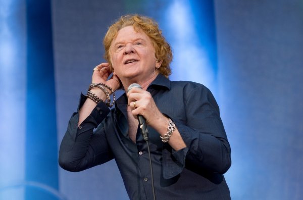 Mick Hucknall - © Foto: Axel Heimken/dpa