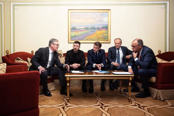 Mit Trump am Telefon: Fünf europäische Staatschefs in Kiew. - © -/Ukrainisches Präsidentenbüro/dpa