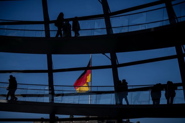 «Wahlen werden in Nordrhein-Westfalen gewonnen», lautet eine politische Formel. Immerhin stammt gut jeder vierte Wahlberechtigte aus dem bevölkerungsreichsten Bundesland. (Archivbild) - © Michael Kappeler/dpa-Pool/dpa