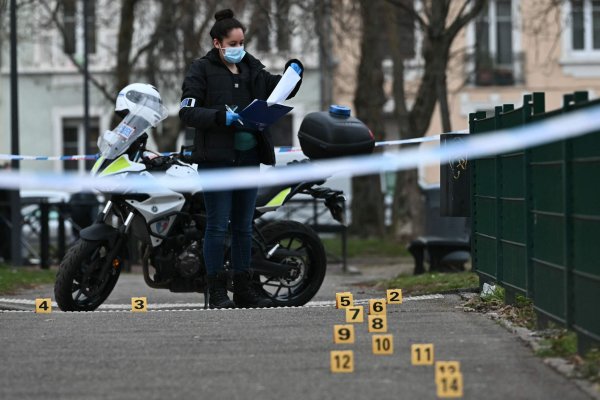 Die Ermittler haben weitere Details zum Ablauf der Tat veröffentlicht. (Archivbild) - © Sebastien Bozon/AFP/dpa