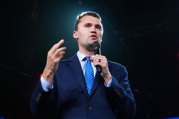 Charlie Kirk wurde im vergangenen Monat erschossen. (Archivbild) - © Ross D. Franklin/AP/dpa