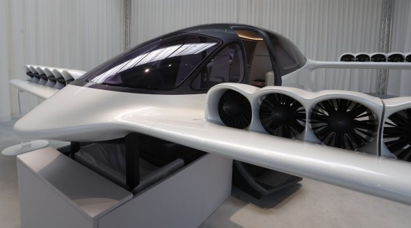 Die Patente für das einst mit großen Ambitionen gestartete Flugtaxi-Projekt Lilium sind nun aus der Insolvenzmasse heraus in die US-Konkurrenz verkauft worden. - © Karl-Josef Hildenbrand/dpa