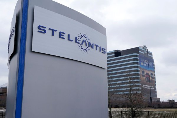 Hohe Investitionen und neue Arbeitsplätze: Stellantis will auf dem US-Markt neu angreifen. - © Carlos Osorio/AP/dpa