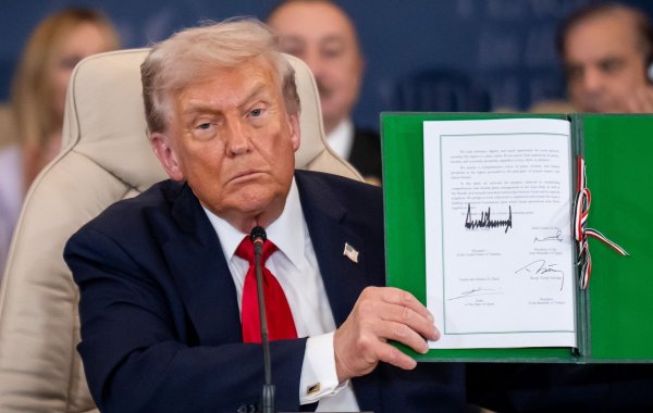 US-Präsident Trump zeigt ein gewisses Verständnis dafür, dass die Hamas im Gazastreifen Gegner hinrichtet. (Archivbild) - © Michael Kappeler/dpa