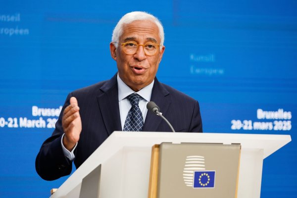Fordert in Reaktion auf die Politik von Trump Tempo bei Freihandelsverhandlungen mit anderen Partnern: EU-Ratspräsident António Costa. (Archivbild) - © Geert Vanden Wijngaert/AP/dpa
